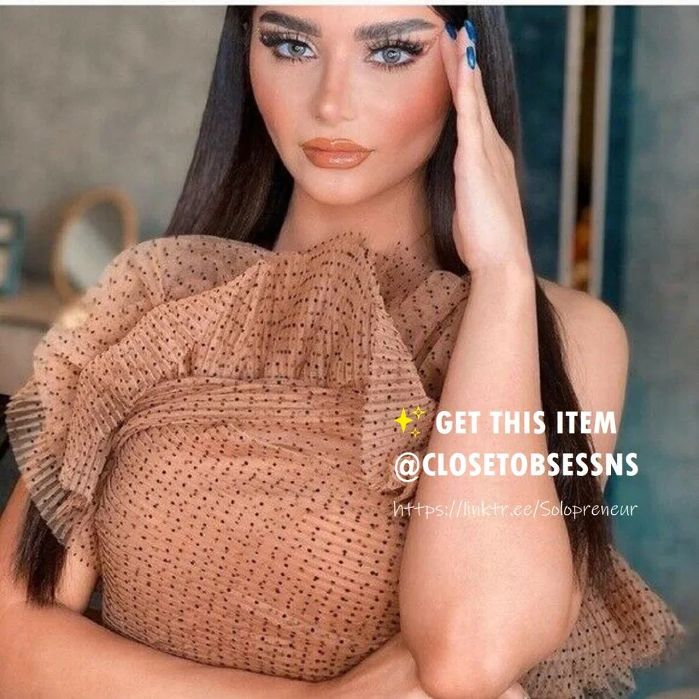 LAST ONE!!! BLOGGER FAVE!!! ZARA Ruffled Crop Top* - Picture 8 of 16